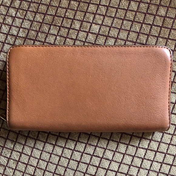 Michael Kors camel brown zipper wallet - Picture 3 of 6